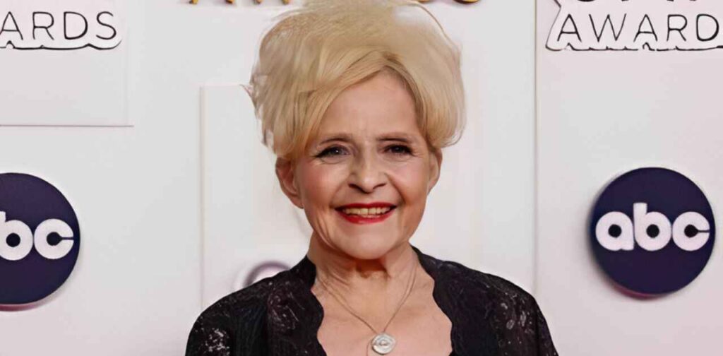 Brenda Lee: A Brief Overview  